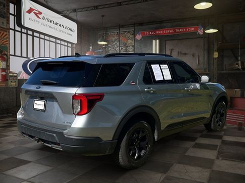 Used 2024 Ford Explorer Timberline AWD/4WD image 6