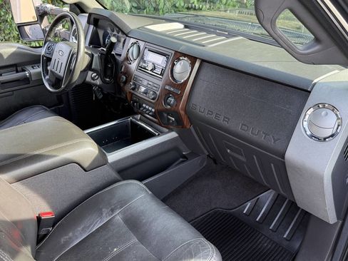 Used 2011 Ford F350 Lariat w/ Chrome Pkg image 16