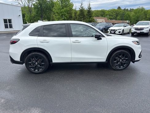 Used 2024 Honda HR-V Sport image 6