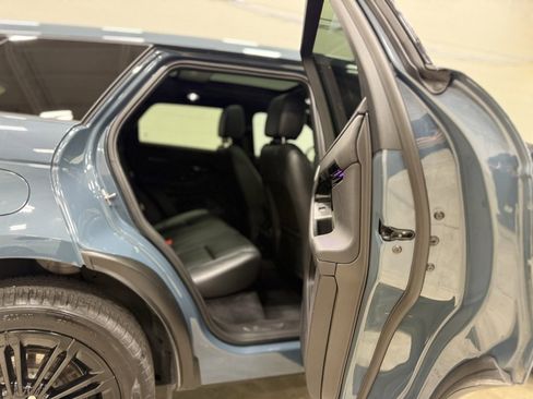 Used 2025 Land Rover Range Rover Evoque S image 35