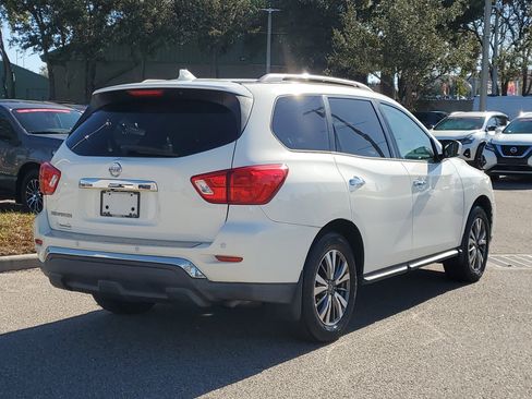 Certified 2020 Nissan Pathfinder S image 5