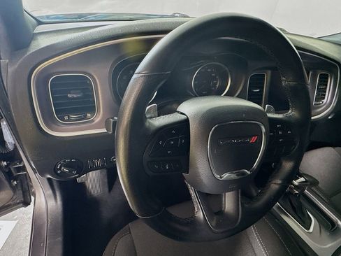 Used 2020 Dodge Charger SXT AWD/4WD image 11