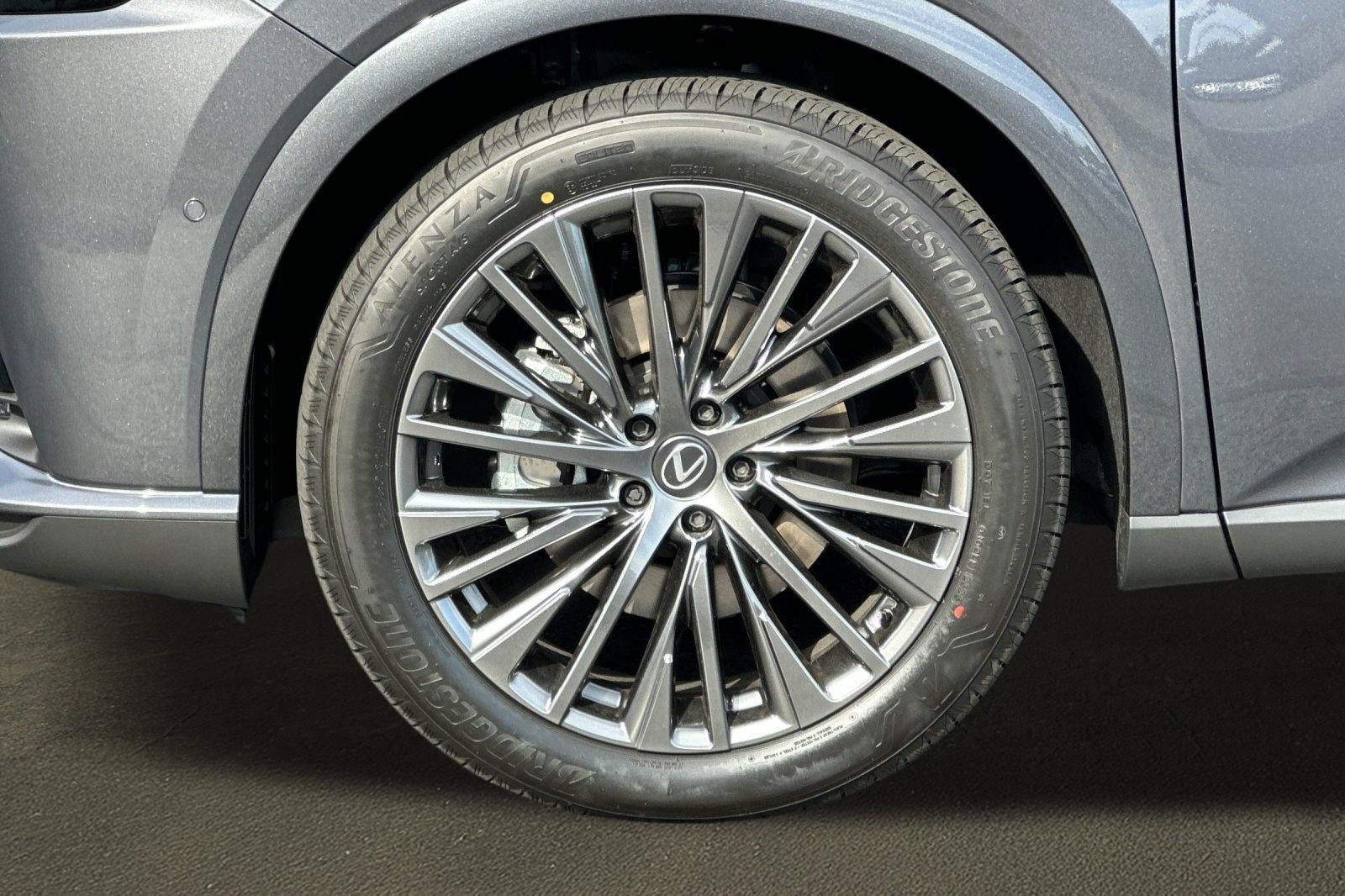 New 2026 Lexus RX 450h AWD image 13