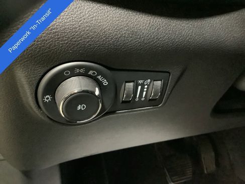 Used 2023 Jeep Compass Latitude AWD/4WD image 23