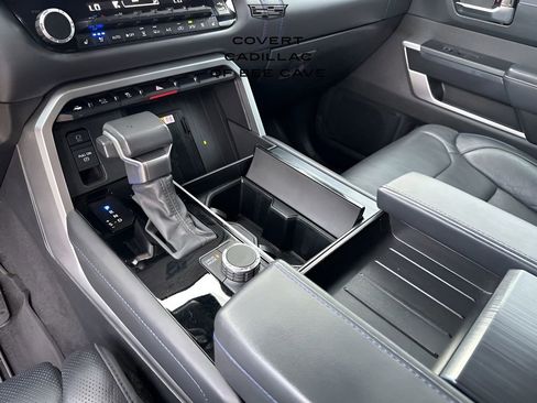 Used 2024 Toyota Sequoia Platinum image 37