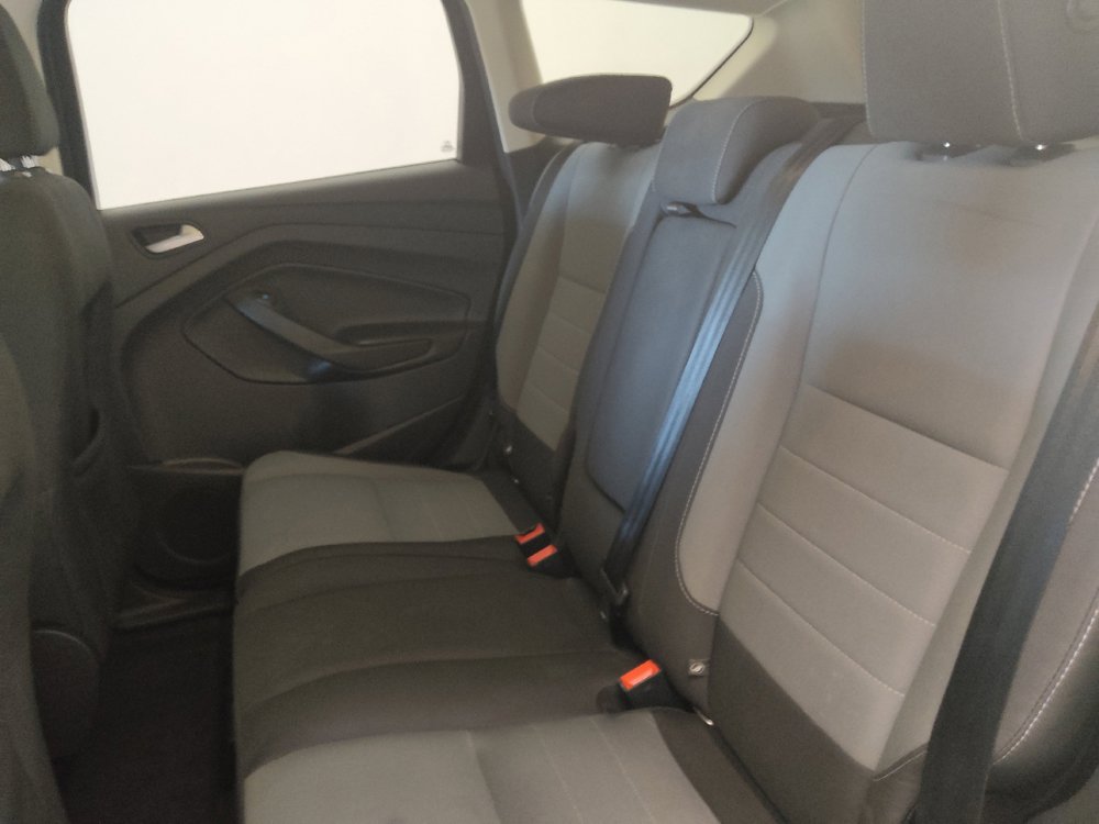 Used 2016 Ford Escape SE w/ SE Cold Weather Package AWD/4WD image 18