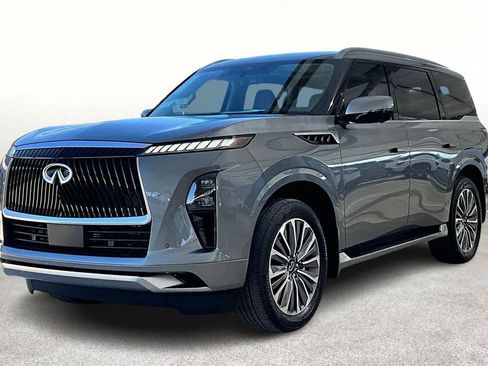 New 2026 INFINITI QX80 Luxe image 2