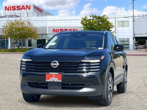 New 2026 Nissan Kicks SV w/ Charging Package image 6