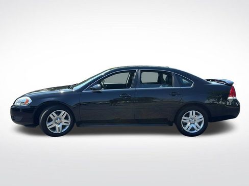 Used 2011 Chevrolet Impala LT w/ Luxury Edition Package FWD image 4