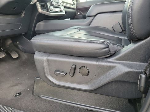 Used 2024 Ford Expedition Max XLT image 13