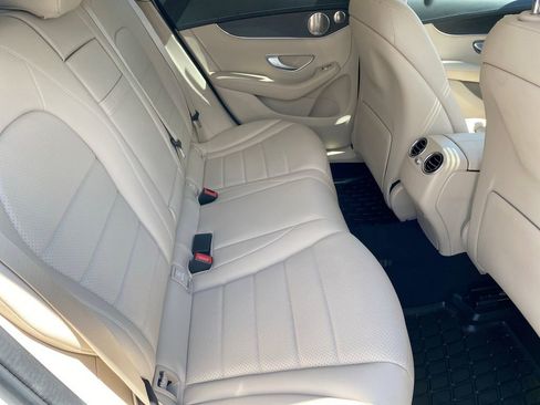 Used 2023 Mercedes-Benz GLC 300 4MATIC Coupe image 31