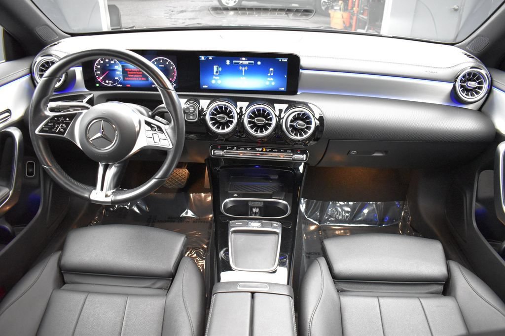 Used 2025 Mercedes-Benz CLA 250 4MATIC image 12