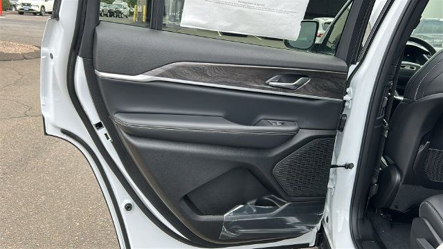 New 2027 Jeep Grand Cherokee L 4WD image 20