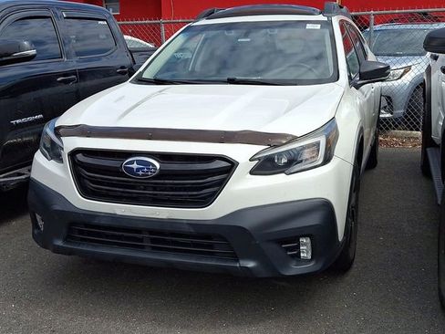 Used 2020 Subaru Outback Onyx Edition XT w/ Popular Package #2 image 3