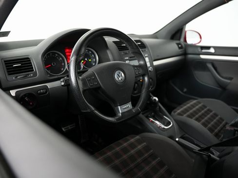 Used 2009 Volkswagen GTI Base image 6