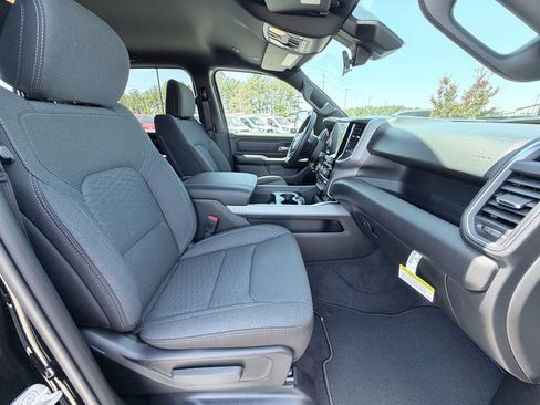 New 2026 RAM 1500 Express AWD/4WD image 22