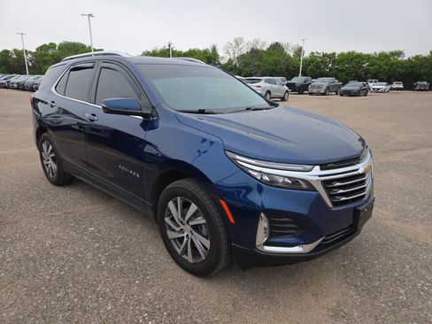Used 2022 Chevrolet Equinox Premier AWD/4WD image 6