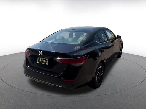 Used 2025 Nissan Sentra SV FWD image 14