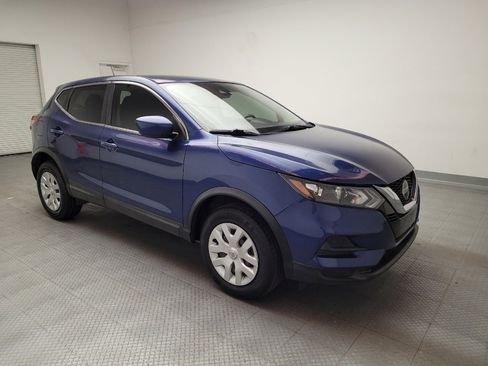 Used 2020 Nissan Rogue Sport S image 11