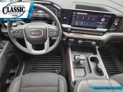 Used 2025 GMC Sierra 1500 Elevation w/ Preferred Package image 5