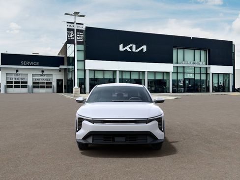 New 2026 Kia K4 LXS image 2