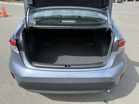 Used 2025 Toyota Corolla LE image 12