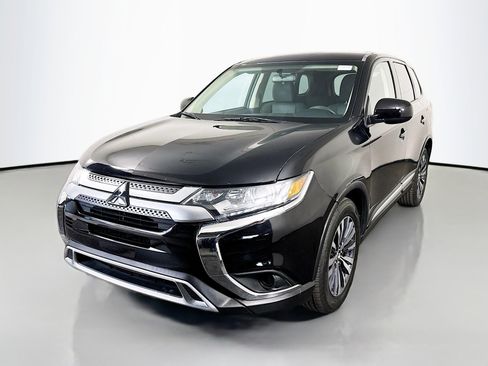 Used 2020 Mitsubishi Outlander ES image 4