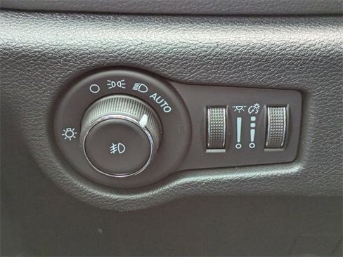 New 2026 Chrysler Pacifica Select w/ S Appearance Package image 23