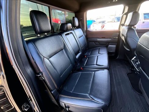 Used 2022 Ford F150 Lariat w/ Equipment Group 502A High image 18