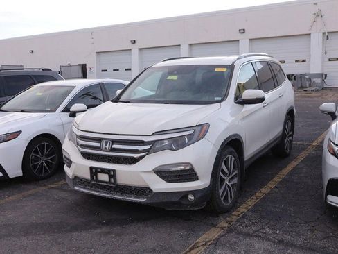 Used 2016 Honda Pilot Touring image 4