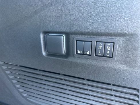 New 2026 Chevrolet Suburban Premier w/ Sun And Tow Package image 31