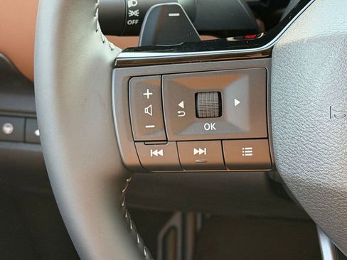 New 2026 Nissan Pathfinder Platinum w/ Cargo Package FWD image 17