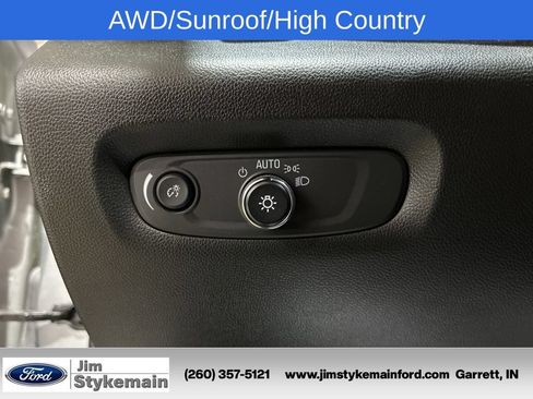 Used 2022 Chevrolet Traverse High Country AWD/4WD image 26