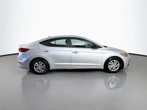Used 2017 Hyundai Elantra SE FWD image 11