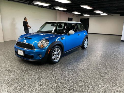 Used 2011 MINI Cooper S FWD image 10