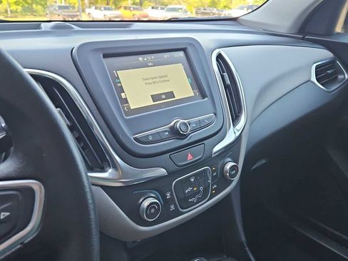 Used 2018 Chevrolet Equinox LT FWD image 46
