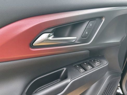 New 2026 Chevrolet Equinox EV RS FWD image 11