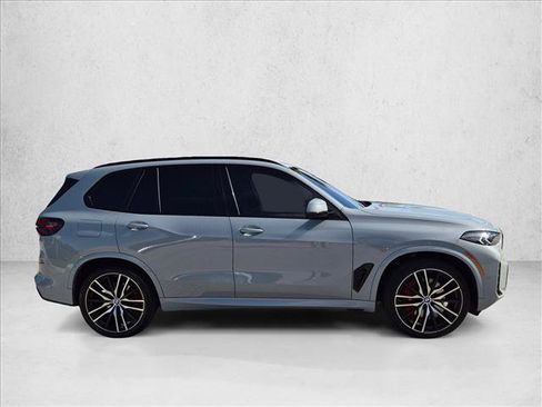 Certified 2024 BMW X5 sDrive40i w/ M Sport Package RWD image 4