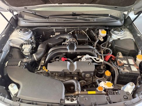 Used 2016 Subaru Legacy 2.5i Premium AWD/4WD image 14