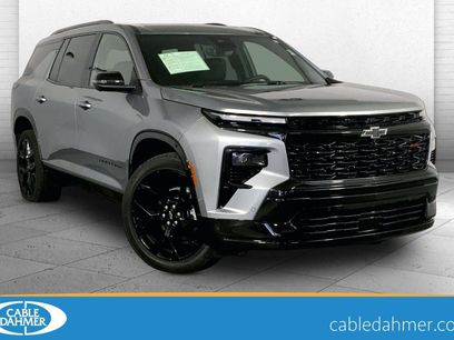 Used 2025 Chevrolet Traverse RS