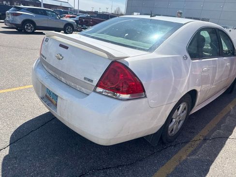 Used 2009 Chevrolet Impala LT w/ Luxury Edition Package FWD image 7