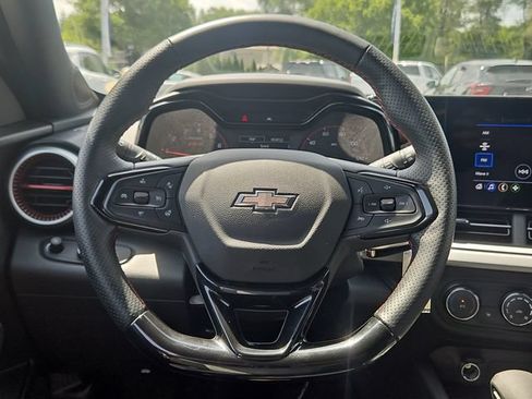 Used 2024 Chevrolet Trax RS w/ Driver Confidence Package FWD image 15