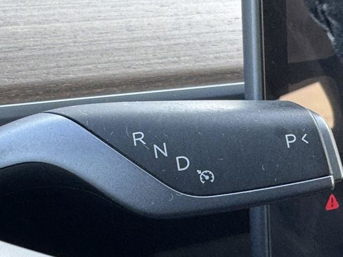Used 2024 Tesla Model Y Long Range RWD image 21