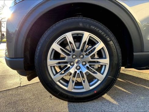 New 2026 Ford Explorer Active w/ Active Comfort Package image 12