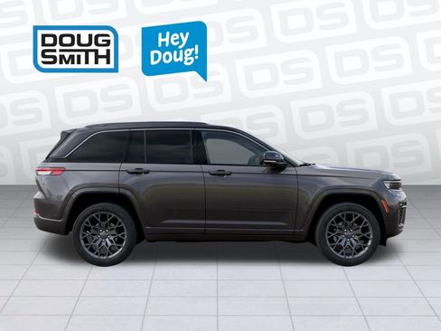New 2026 Jeep Grand Cherokee Summit AWD/4WD image 21