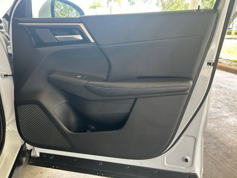 Used 2024 Mitsubishi Outlander SE AWD/4WD image 26