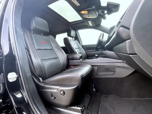 Used 2023 Dodge Durango GT image 16