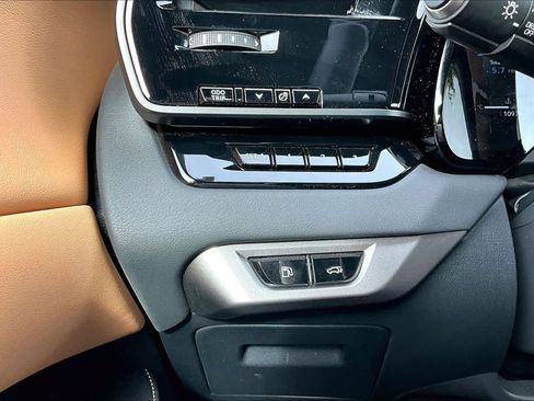 Certified 2025 Lexus RX 350 Premium FWD image 36