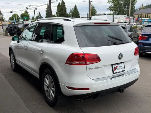 Used 2013 Volkswagen Touareg Sport AWD/4WD image 7