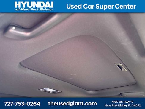 Used 2025 Hyundai Santa Cruz SEL image 10